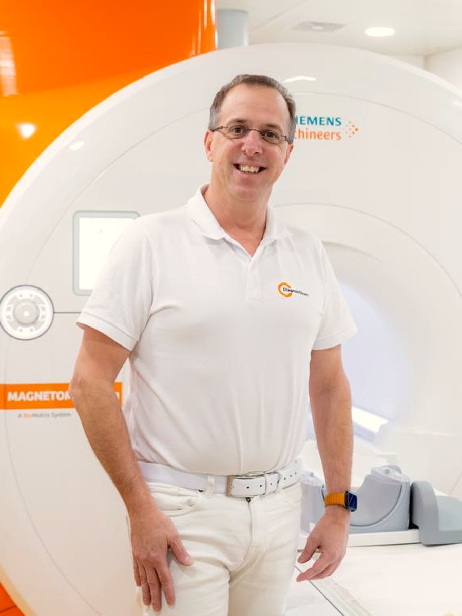 Dr. Peter Brader